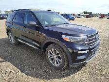 2022 Ford Explorer - Photo 2