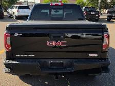 2018 GMC Sierra 1500 SLT Crew Cab w/ 5'8 truck box - Photo 4