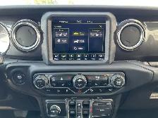 2020 Jeep WRANGLER UNLIMITED Sahara Altitude 4WD | LOW KM | Comm - Photo 25