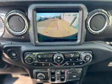 2020 Jeep WRANGLER UNLIMITED Sahara Altitude 4WD | LOW KM | Comm - Photo 30