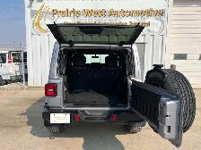 2020 Jeep WRANGLER UNLIMITED Sahara Altitude 4WD | LOW KM | Comm - Photo 31