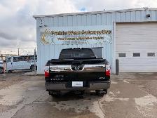 2019 Nissan Titan Platinum Reserve Crew Cab 5.6L V8 - Photo 6