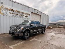 2019 Nissan Titan Platinum Reserve Crew Cab 5.6L V8 - Photo 9