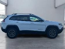 2020 Jeep Cherokee Trailhawk - Photo 6