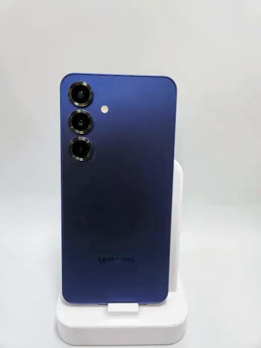 Samsung Galaxy S25 5g 128gb Blue Mint Condition W/Charger