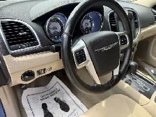 2011 Chrysler 300 - Photo 17