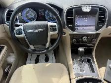 2011 Chrysler 300 - Photo 20