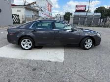 2011 Chevrolet Malibu - Photo 8
