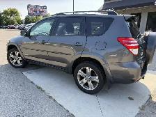 2010 Toyota RAV4 - Photo 3