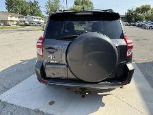2010 Toyota RAV4 - Photo 4