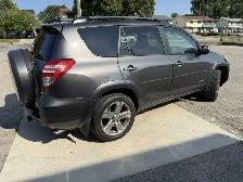 2010 Toyota RAV4 - Photo 5