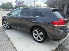 2010 Toyota Venza - Photo 3