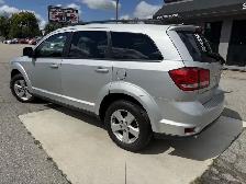 2011 Dodge Journey - Photo 3