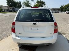 2012 Kia Rondo - Photo 4