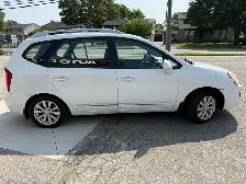 2012 Kia Rondo - Photo 6
