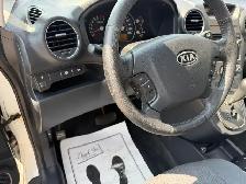 2012 Kia Rondo - Photo 16