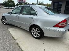 2007 Mercedes-Benz C-Class - Photo 3