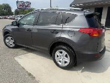 2013 Toyota RAV4 - Photo 3