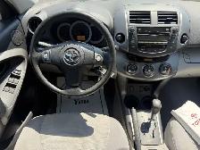 2011 Toyota RAV4 - Photo 17