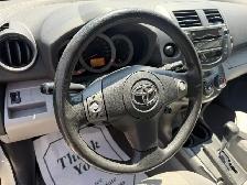 2011 Toyota RAV4 - Photo 20