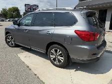 2018 Nissan Pathfinder - Photo 3