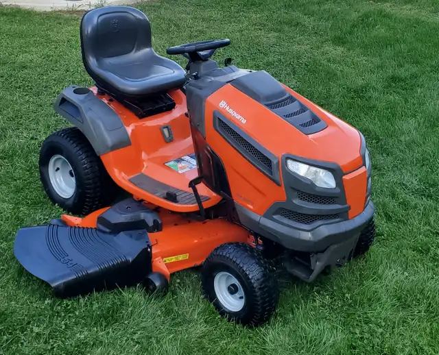 YTH25K54 Husqvarna Lawn tractor