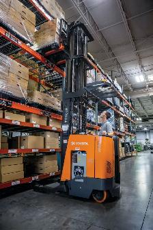 HIRING - FORKLIFT   GENERAL LABOUR - Photo 2