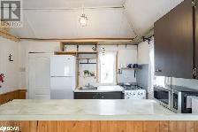 All Season Cottage for Rent - Photo 3