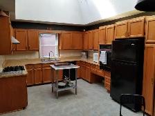 CHARMING 3 BEDROOM BUNGALOW FOR RENT IN DOWNTOWN ORANGEVILLE - Photo 5
