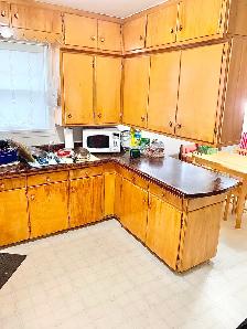 Room For Rent (Large Downtown 2 Bedroom Apartment) - Open Now - Photo 5