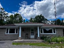 SPACIOUS UPDATED HOUSE FOR RENT