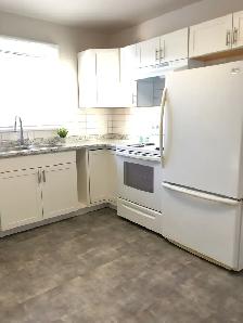 Large cozy 2 bedroom upper unit in West Kildonan