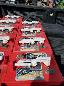 US2000 DEEP CYCLE 6 VOLT BATTERIES LIKE NEW $120.00 - Photo 4