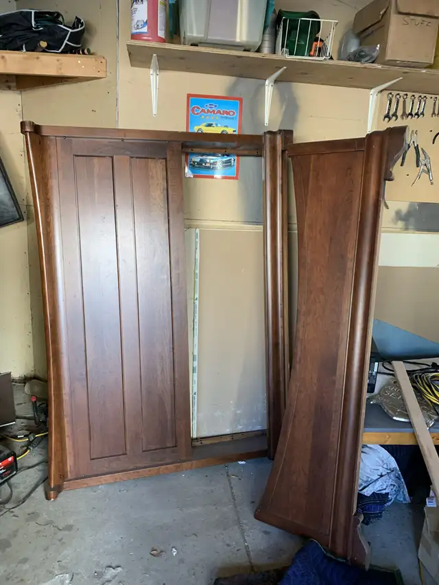 Free solid wood bed frame. (Not complete)