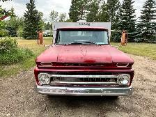 1965 Chevy c30 Ramp truck - Photo 3
