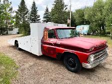1965 Chevy c30 Ramp truck - Photo 4