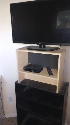 ROOMMATE WANTED