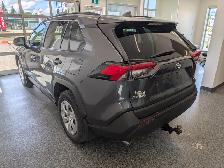 2021 Toyota RAV4 LE AWD, - Photo 4
