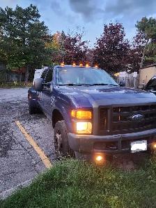 Ford F350 Super Duty 4X4 Crew Cab Dually Low Mileages - Photo 3