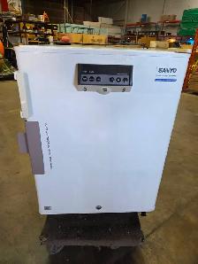 Sanyo Undercounter Laboratory Refrigerator SR-L6111W