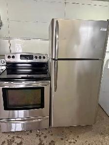 A  vendre Réfrigérateurs et cuisinière inox - Photo 2