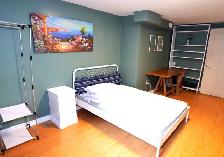 A Large,  private, half-basement room for rent - Photo 2