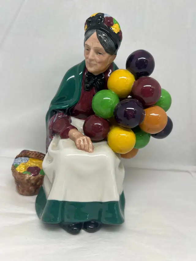 Royal Doulton The Old Baloon Seller