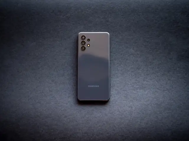 Unlocked Samsung A32 (64GB) at Dr. Phone Fix
