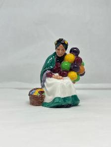 Royal Doulton 'The Old Balloon Seller' Figurine (HN2129) - Photo 2