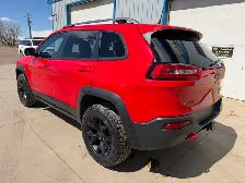 2017 Jeep Cherokee Trailhawk - Photo 15