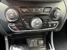2017 Jeep Cherokee Trailhawk - Photo 25