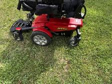 Jazzy power wheelchair 6 select excellent condition for $750 - Photo 2