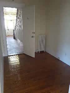 Heat/Wat/PK Included | Downtown Halifax 1 BR - Victorian Style - Photo 2