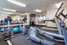 RENOVATED BACHELOR SUITE  AVAILABLE! Lakeview Towers - Photo 7